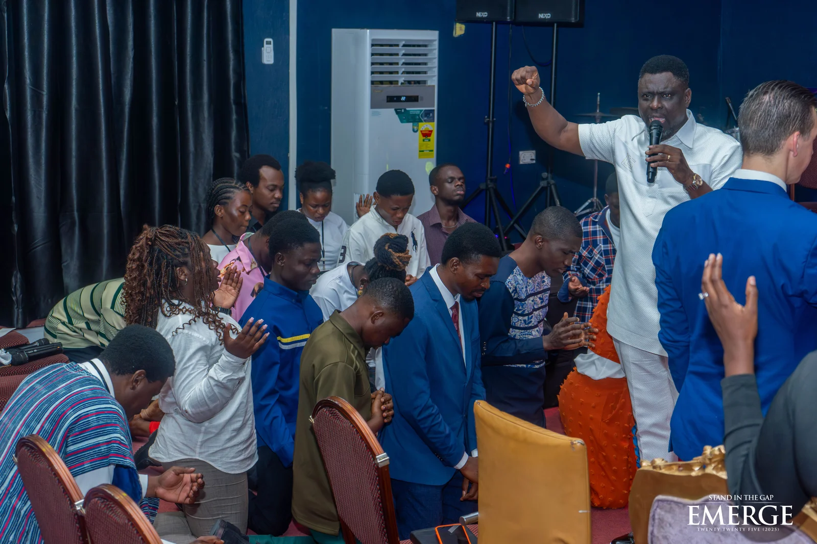 Worship gathering
